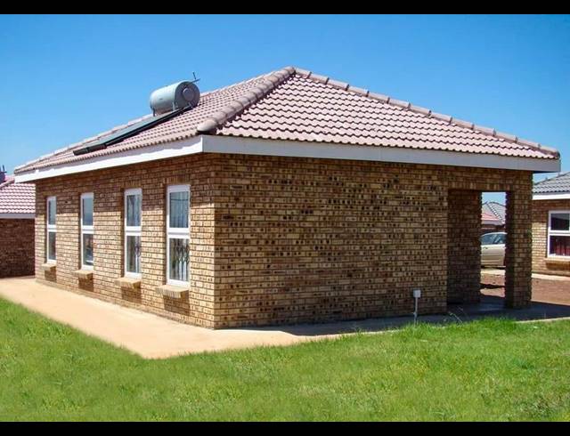 2 BEDROOM HOUSE FOR SALE IN OLIEVENHOUTBOSCH
